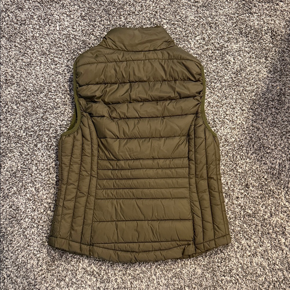 Love Tree Olive Puffer‎ Vest - Medium - Picture 8 of 10